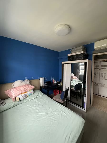 443D Bukit Batok West Avenue 8 HDB Flat For Sale at S$ 530,000 | PropertyGuru Singapore - Bedroom