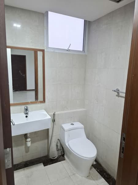 Alessandrea Apartment For Sale at S$ 2,268,000 | PropertyGuru Singapore - Bathroom