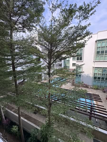 E-Space Apartment For Sale at S$ 1,420,000 | PropertyGuru Singapore - Pool view