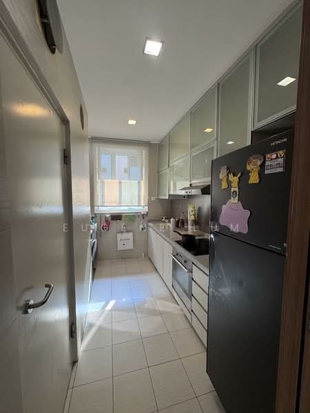 E-Space Apartment For Sale at S$ 1,420,000 | PropertyGuru Singapore - Kitchen