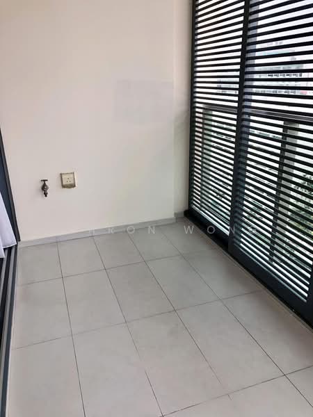 Soleil @ Sinaran, 2 Sinaran Drive, 1 Bedroom, 581 sqft, Condominium For Rent, by Sharon Wong, 500098469 - Balcony - PropertyGuru.com.sg