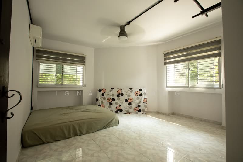 490B Tampines Street 45 HDB Flat For Sale at S$ 750,000 | PropertyGuru Singapore - Bedroom