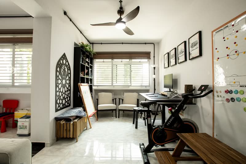 490B Tampines Street 45 HDB Flat For Sale at S$ 750,000 | PropertyGuru Singapore - Study