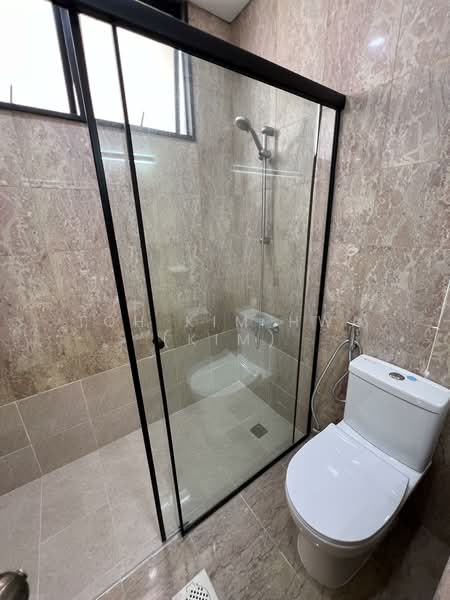 Newly Renovated, Spacious 2 Bedrooms King Albert Park Mrt!, , 2 Bedrooms, 1,151 sqft, Apartment For Rent, by Toh Kim Hwa (Kim), 500098479 - Bathroom - PropertyGuru.com.sg
