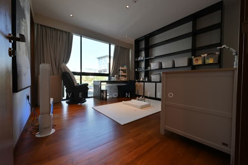 NEW LIST! MOVE IN CORNER TERRACE@KISMIS RESIDENCES. Corner Terrace For Sale at S$ 7,500,000 | PropertyGuru Singapore - Study