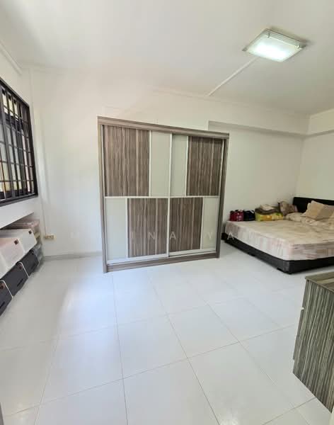 664 Woodlands Ring Road HDB Flat For Sale at S$ 525,000 | PropertyGuru Singapore - Bedroom