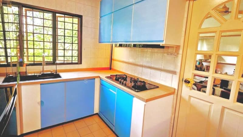 Lakeview Estate Apartment For Sale at S$ 1,730,000 | PropertyGuru Singapore - Kitchen