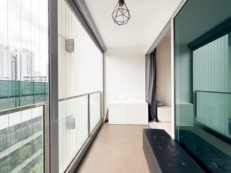 Eight Riversuites Condominium For Sale at S$ 1,480,000 | PropertyGuru Singapore - Balcony