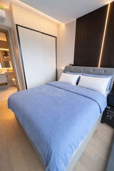 Penrose Condominium For Sale at S$ 2,190,000 | PropertyGuru Singapore - Bedroom