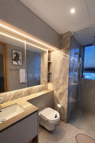 Penrose Condominium For Sale at S$ 2,190,000 | PropertyGuru Singapore - Bathroom