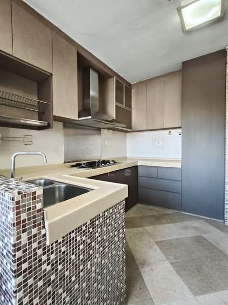 470 Jurong West Street 41, 470 Jurong West Street 41, 3 Bedrooms, 1,625 sqft, HDB Flat For Sale, by John Suar 蔡仁豪, 500098559 - Kitchen - PropertyGuru.com.sg