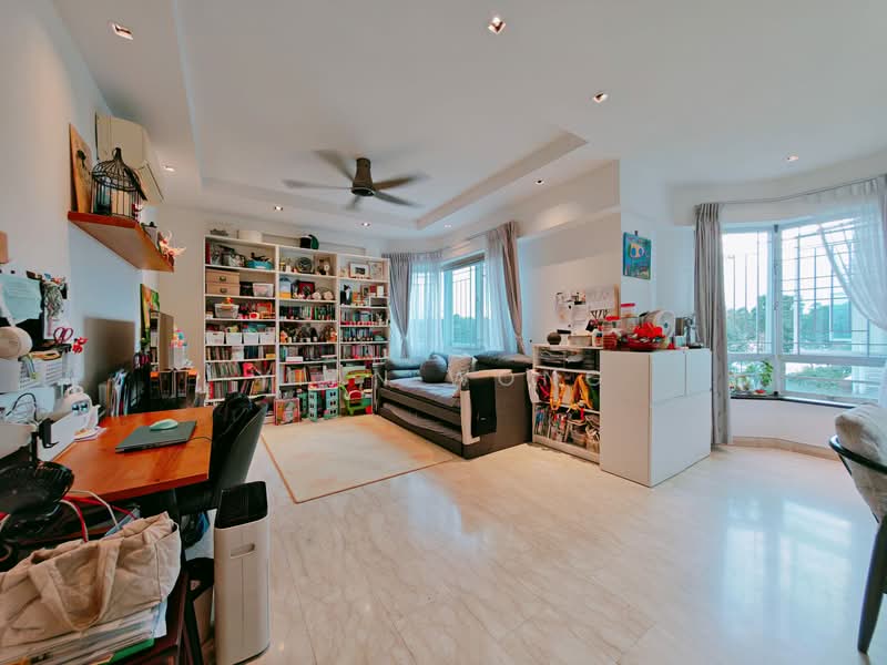 SUPER CHEAP! $250K UNDER VALUE! 4 BEDROOM CONDO IN TAMPINES Condominium For Sale at S$ 2,050,000 | PropertyGuru Singapore - Living Room