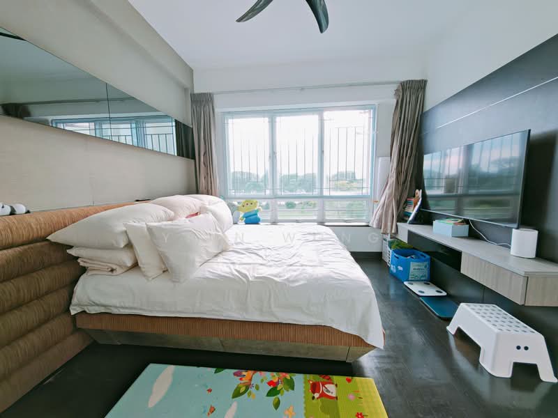 SUPER CHEAP! $250K UNDER VALUE! 4 BEDROOM CONDO IN TAMPINES Condominium For Sale at S$ 2,050,000 | PropertyGuru Singapore - Bedroom