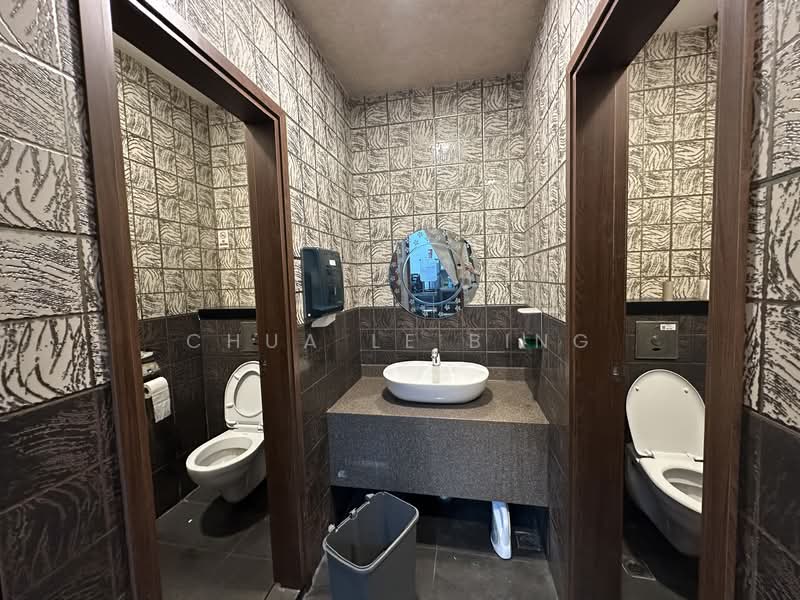 Flanders Square, Flanders Square, 1,600 sqft, Food & Beverage For Rent, by Chua Le Bing, 500098573 - Bathroom - CommercialGuru.com.sg