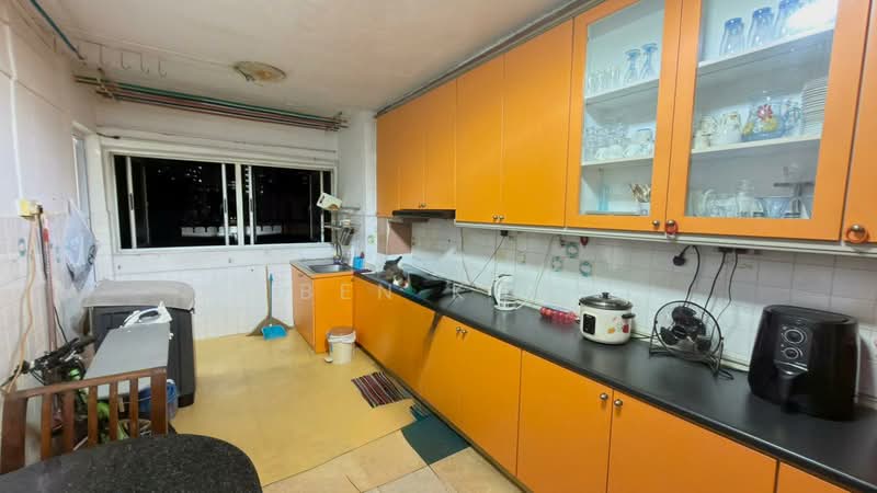 537 Bedok North Street 3 HDB Flat For Sale at S$ 420,000 | PropertyGuru Singapore - Kitchen