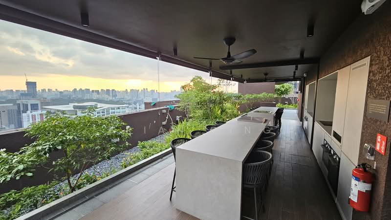 Midtown Modern Condominium For Sale at S$ 1,290,000 | PropertyGuru Singapore - Exterior