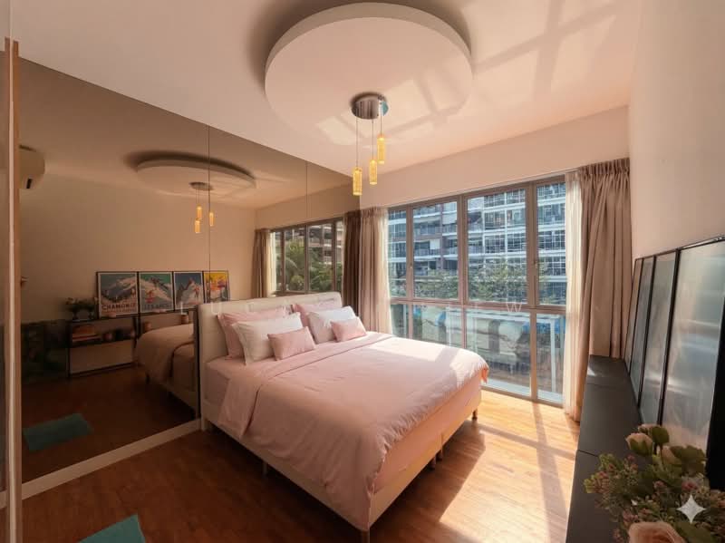 Seastrand Condominium For Sale at S$ 1,610,000 | PropertyGuru Singapore - Bedroom