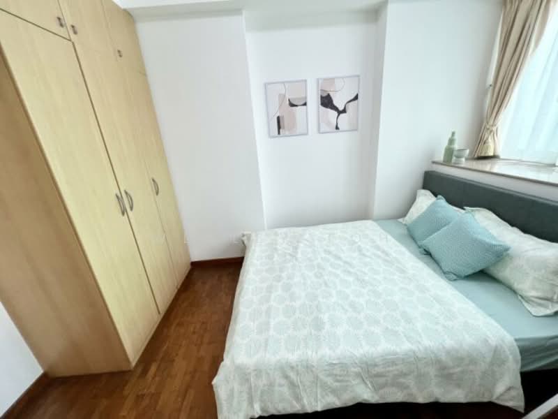 Queens, 10 Stirling Road, Room Rental, 120 sqft, Condominium For Rent, by Wesley Toh, 500098612 - Bedroom - PropertyGuru.com.sg