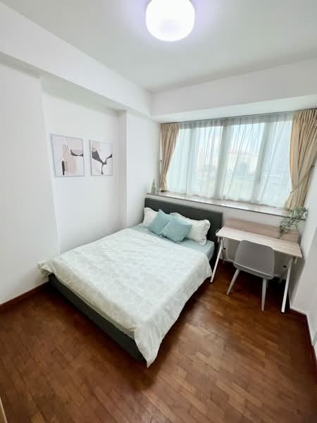 Queens, 10 Stirling Road, Room Rental, 120 sqft, Condominium For Rent, by Wesley Toh, 500098612 - Bedroom - PropertyGuru.com.sg