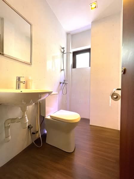 Wide Frontage Freehold Detached with Pool in District 15 Detached House For Sale at S$ 13,800,000 | PropertyGuru Singapore - Bathroom