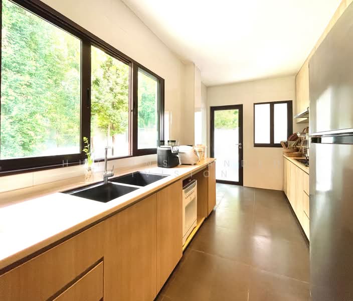 Wide Frontage Freehold Detached with Pool in District 15 Detached House For Sale at S$ 13,800,000 | PropertyGuru Singapore - Kitchen