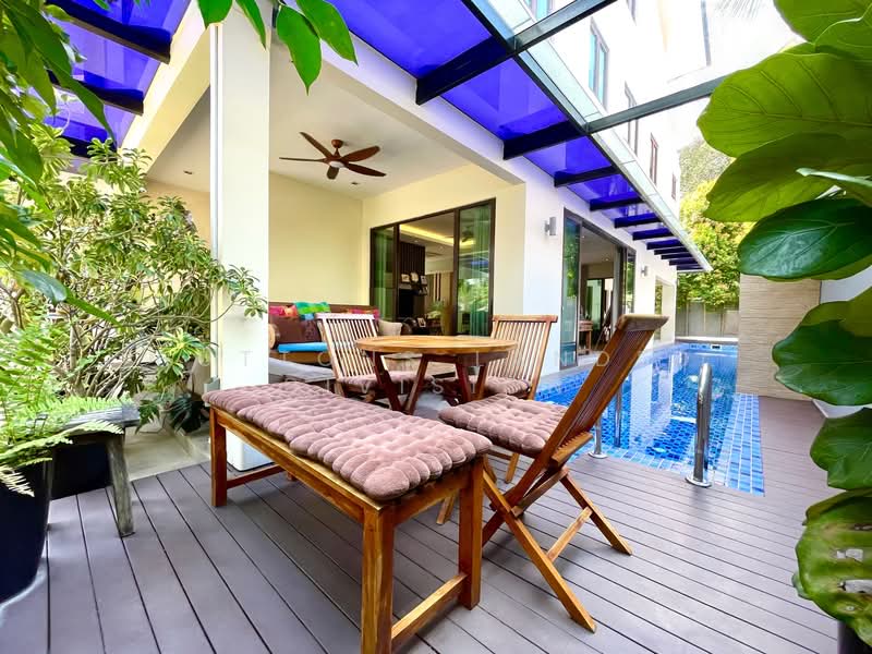 For Sale - Wide Frontage Freehold Detached with Pool in District 15