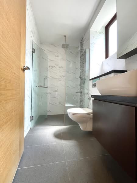 Wide Frontage Freehold Detached with Pool in District 15 Detached House For Sale at S$ 13,800,000 | PropertyGuru Singapore - Bathroom