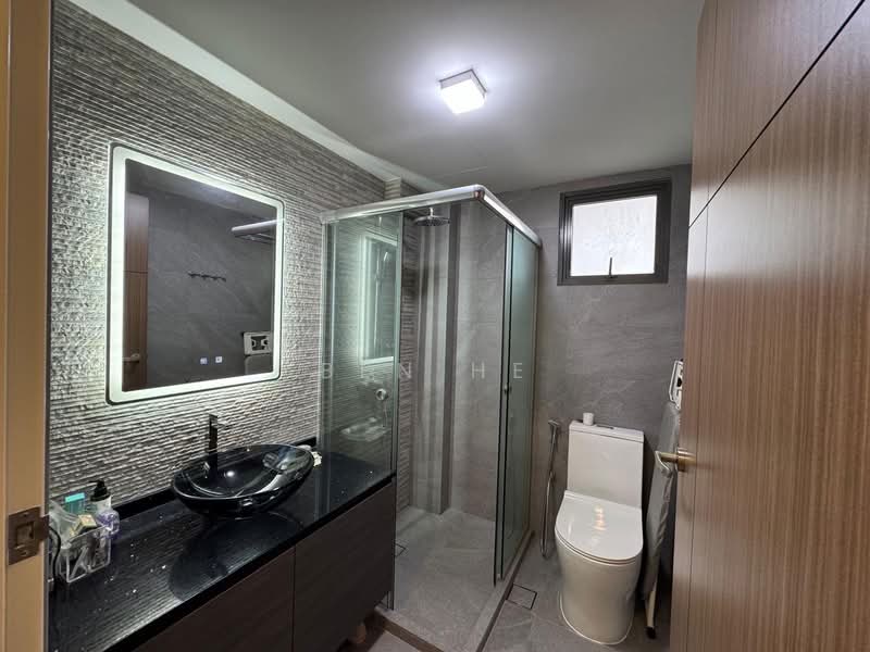 347B Yishun Avenue 11, 347B Yishun Avenue 11, 3 Bedrooms, 990 sqft, HDB Flat For Sale, by BEN HE, 500098619 - Master Bathroom - PropertyGuru.com.sg
