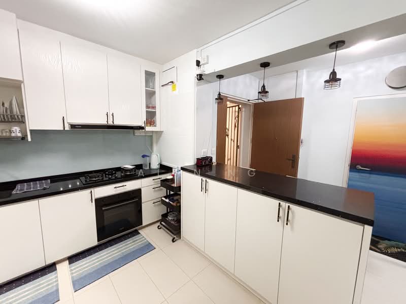 618A Tampines Street 61 HDB Flat For Sale at S$ 780,000 | PropertyGuru Singapore - Kitchen