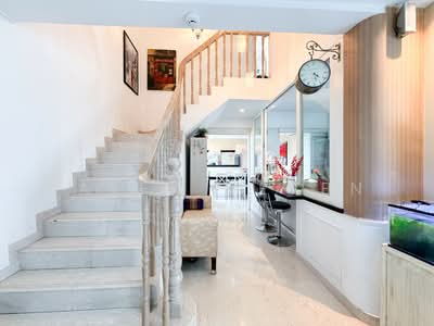 For Sale - 428 Hougang Avenue 6