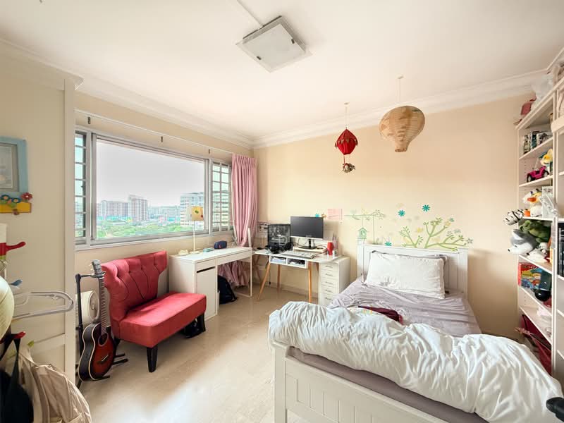 428 Hougang Avenue 6, 428 Hougang Avenue 6, 4 Bedrooms, 1,604 sqft, HDB Flat For Sale, by Alex Deven, 500098650 - Bedroom - PropertyGuru.com.sg