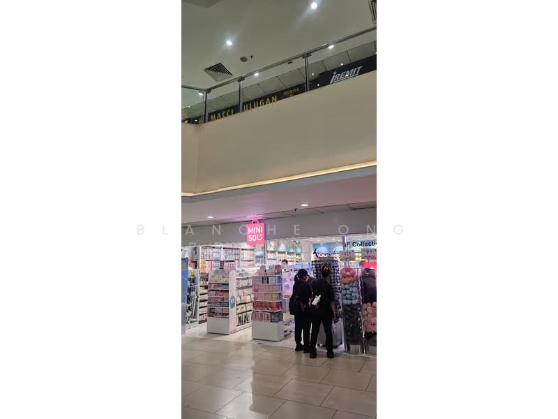 Lucky Plaza, 304 Orchard Road, 237 sqft, Mall Shop For Sale, by Blanche Ong Propnex, 500098655 - CommercialGuru.com.sg