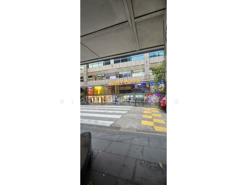 Lucky Plaza, 304 Orchard Road, 237 sqft, Mall Shop For Sale, by Blanche Ong Propnex, 500098655 - CommercialGuru.com.sg
