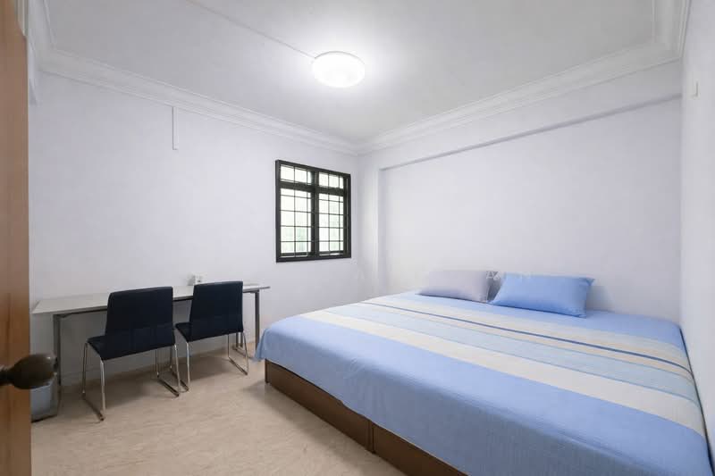 732 Woodlands Circle HDB Flat For Sale at S$ 600,000 | PropertyGuru Singapore - Bedroom