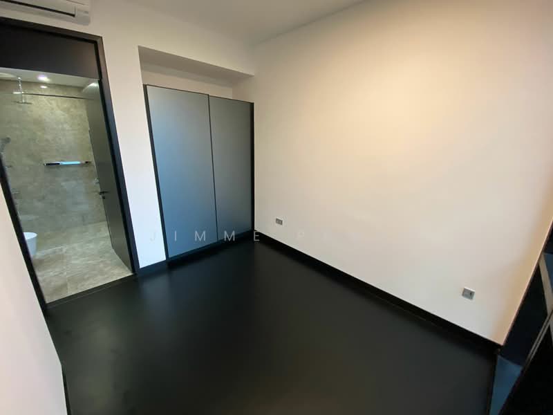 Martin Modern Apartment For Sale at S$ 2,168,000 | PropertyGuru Singapore - Bathroom