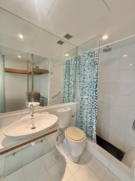 Icon, 10 Gopeng Street, 1 Bedroom, 657 sqft, Apartment For Rent, by Berlyn Aw, 500098677 - Bathroom - PropertyGuru.com.sg