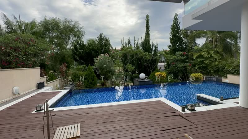 24 paradise island Bungalow House For Sale at S$ 23,900,000 | PropertyGuru Singapore - Pool