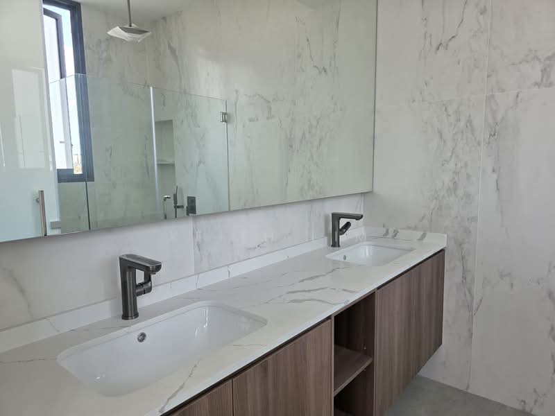 BRAND NEW INTER TERRACE @ KOVAN AREA Terraced House For Sale at S$ 6,500,000 | PropertyGuru Singapore - Bathroom
