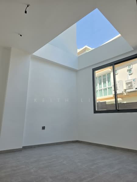 BRAND NEW INTER TERRACE @ KOVAN AREA Terraced House For Sale at S$ 6,500,000 | PropertyGuru Singapore - Interior