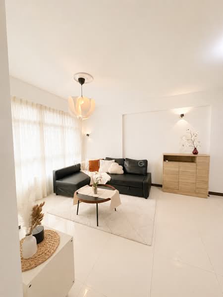 494G Tampines Street 45, 494G Tampines Street 45, 3 Bedrooms, 990 sqft, HDB Flat For Sale, by Rin Ng, 500098688 - Living Room - PropertyGuru.com.sg