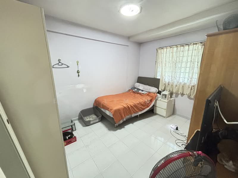 417 Tampines Street 41, 417 Tampines Street 41, 2 Bedrooms, 646 sqft, HDB Flat For Sale, by Eric Lim 林勇合, 500098702 - Bedroom - PropertyGuru.com.sg