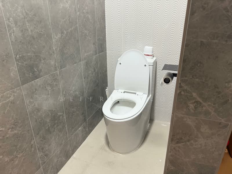 9@Tagore, 9 Tagore Lane, 3,756 sqft, Light Industrial (B1) For Rent, by Jeffrey Yeo, 500098726 - Bathroom - CommercialGuru.com.sg