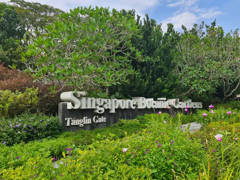 For Sale - Semi D Ideal plot for redevelopment / elevated wide frontage Sixth Ave MRT