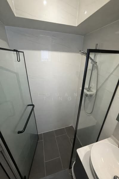 118D Jalan Membina, 118D Jalan Membina, Room Rental, 150 sqft, HDB Flat For Rent, by Logan Ting, 500098729 - Bathroom - PropertyGuru.com.sg