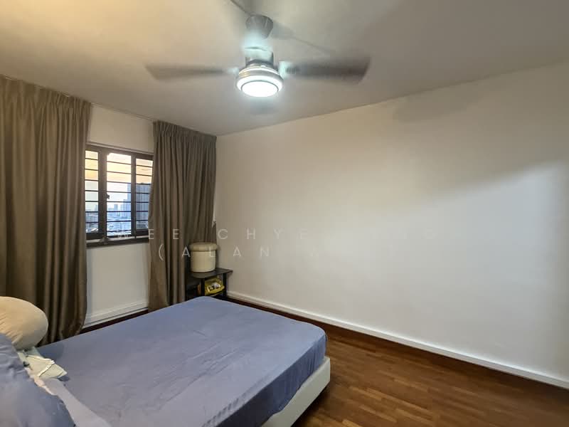 414 Commonwealth Avenue West HDB Flat For Sale at S$ 837,888 | PropertyGuru Singapore - Bedroom