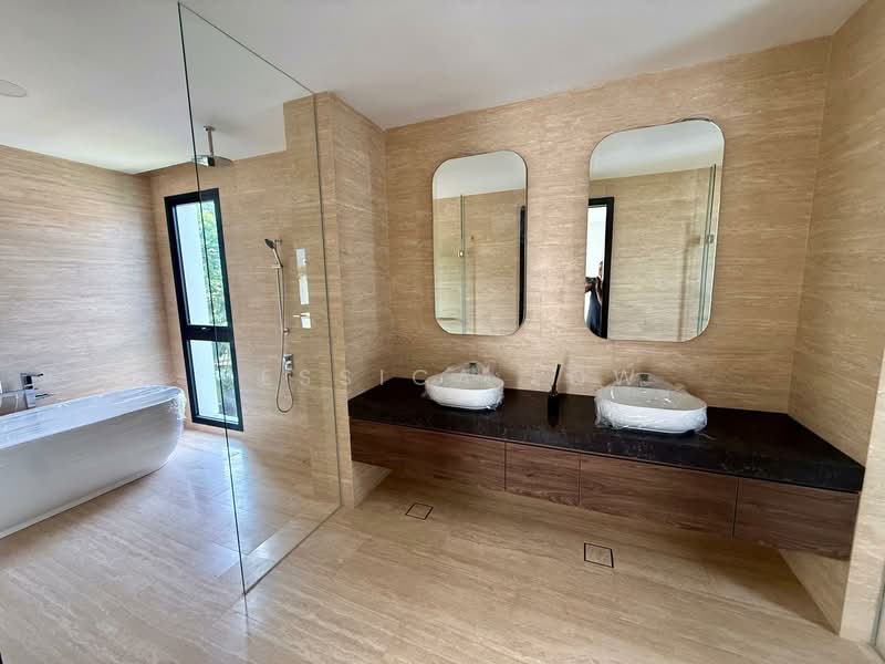 Henry Park Brand New Bungalow Bungalow House For Sale at S$ 19,800,000 | PropertyGuru Singapore - Bathroom