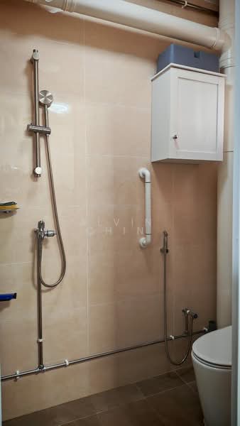 714 Jurong West Street 71 HDB Flat For Sale at S$ 880,000 | PropertyGuru Singapore - Kitchen Bathroom