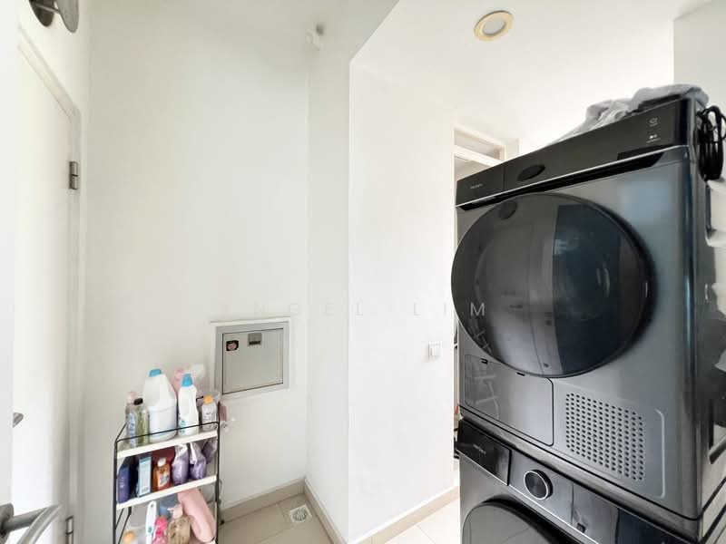 Waterview Condominium For Sale at S$ 1,388,888 | PropertyGuru Singapore - Interior