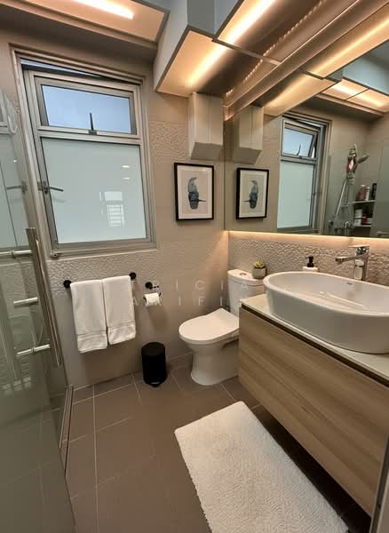 293D Bukit Batok Street 21, 293D Bukit Batok Street 21, 3 Bedrooms, 1,001 sqft, HDB Flat For Sale, by Tricia Arifin, 500098758 - Bathroom - PropertyGuru.com.sg