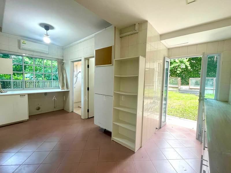 Freehold Detached House at Quiet Luxury Enclave with Rebuild Opportunity Detached House For Sale at S$ 15,000,000 | PropertyGuru Singapore - Kitchen